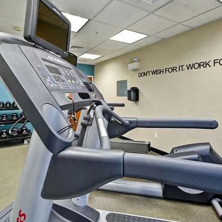 Fairfield Inn & Suites Tampa Fairgrounds/Casino Orient Park Εξωτερικό φωτογραφία