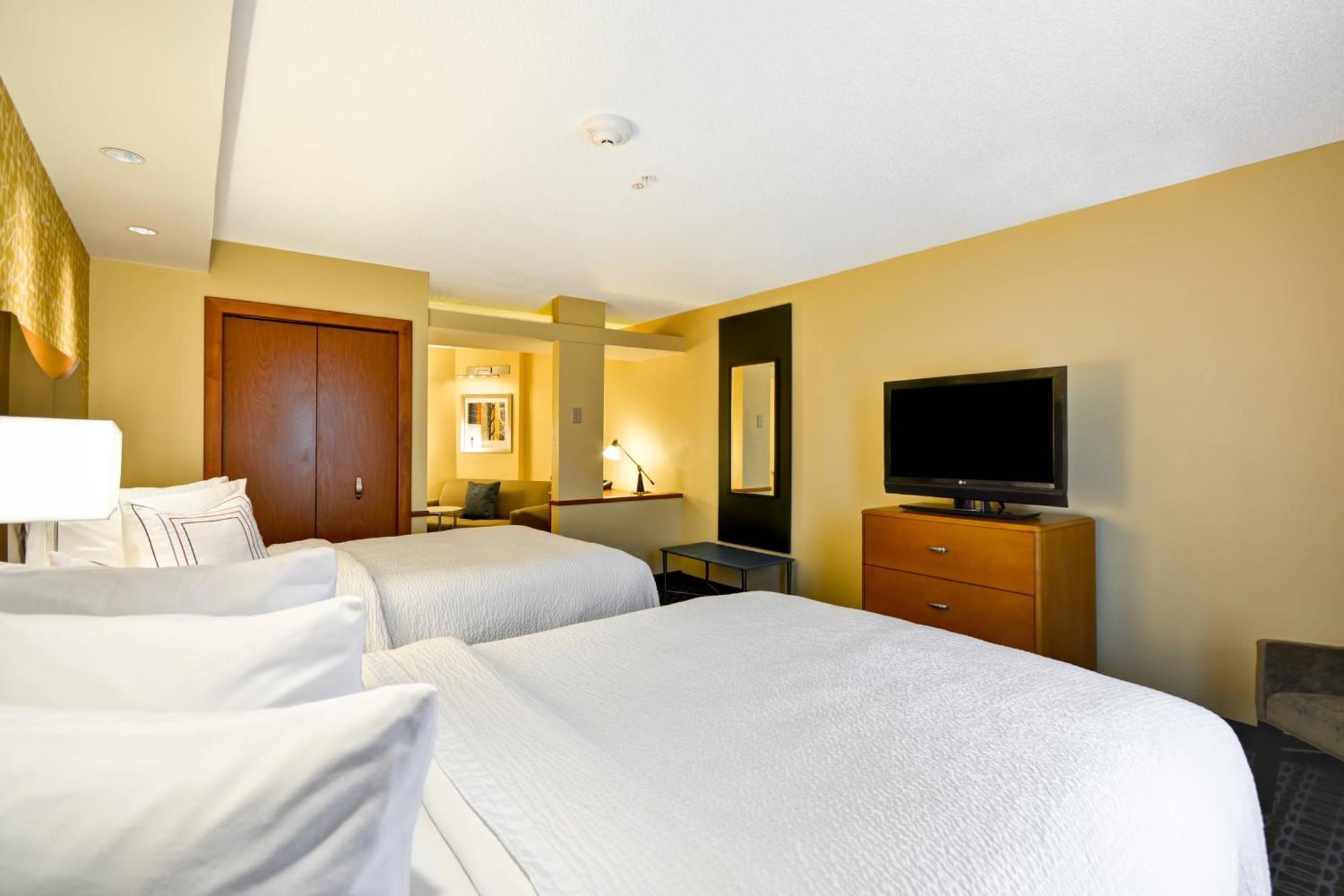 Fairfield Inn & Suites Tampa Fairgrounds/Casino Orient Park Εξωτερικό φωτογραφία