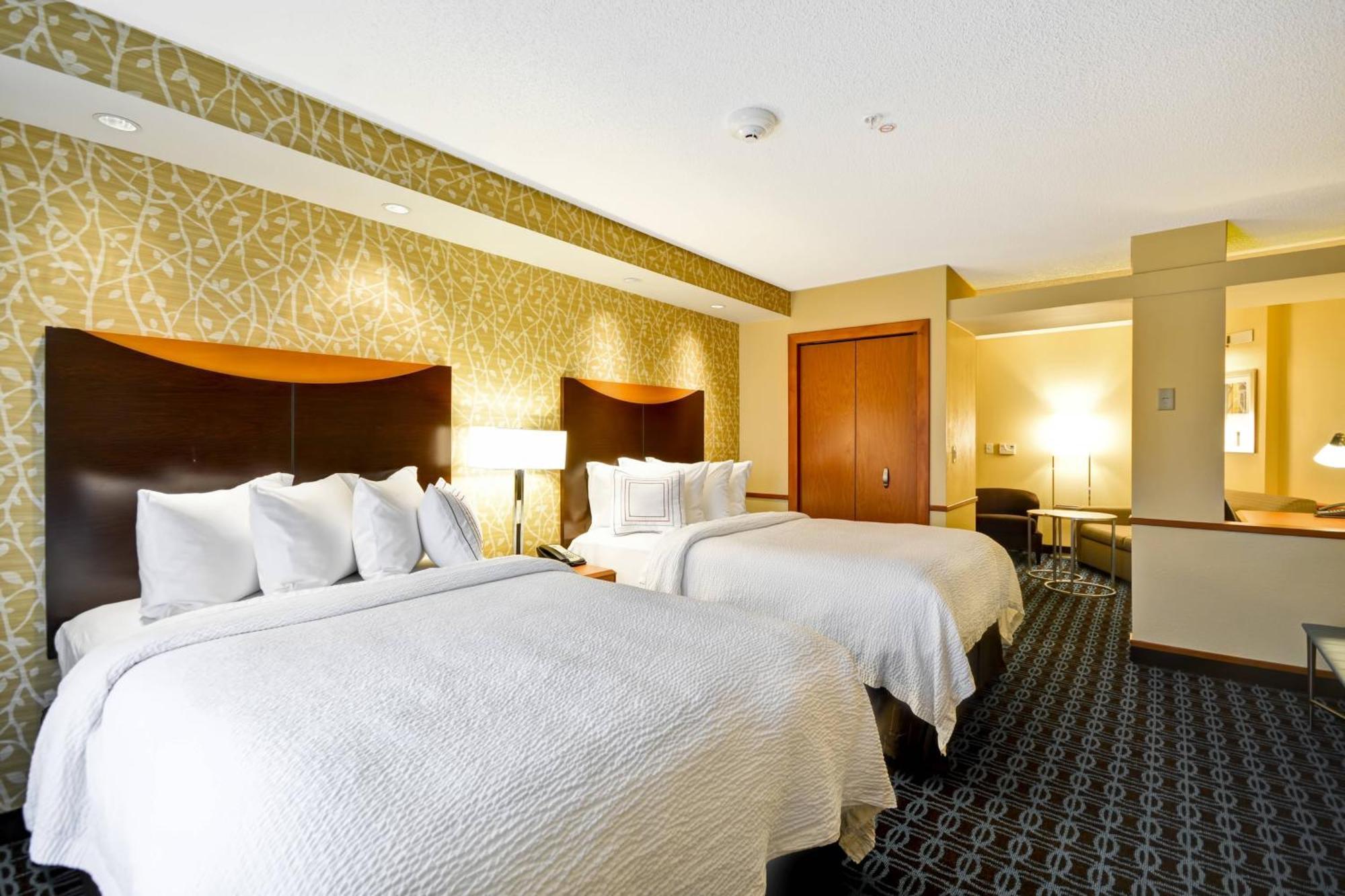 Fairfield Inn & Suites Tampa Fairgrounds/Casino Orient Park Εξωτερικό φωτογραφία