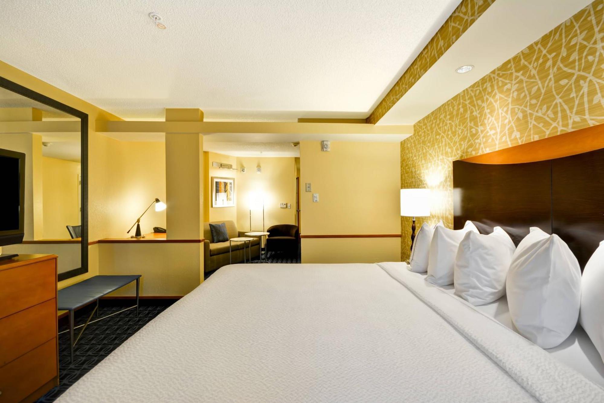 Fairfield Inn & Suites Tampa Fairgrounds/Casino Orient Park Εξωτερικό φωτογραφία