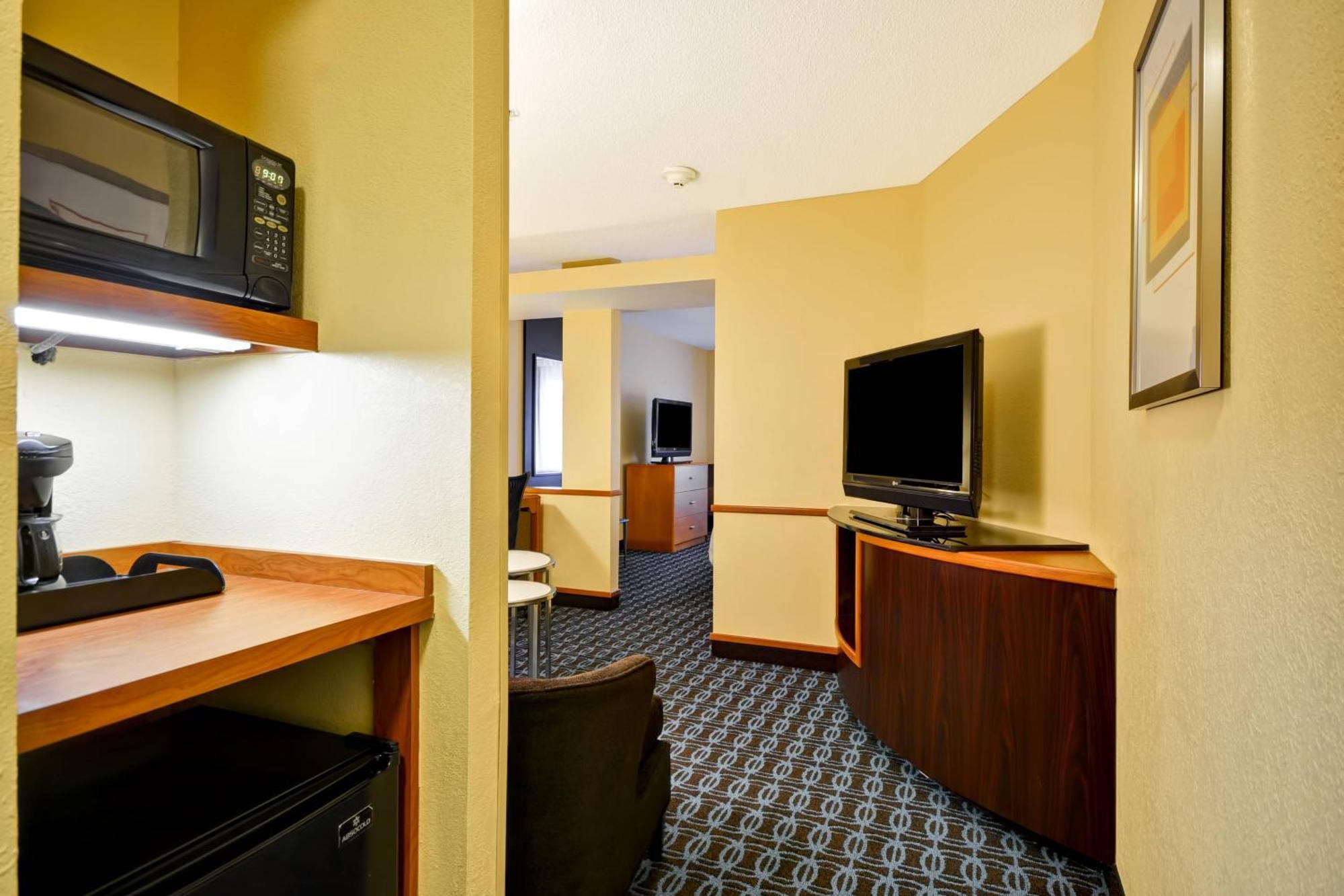 Fairfield Inn & Suites Tampa Fairgrounds/Casino Orient Park Εξωτερικό φωτογραφία